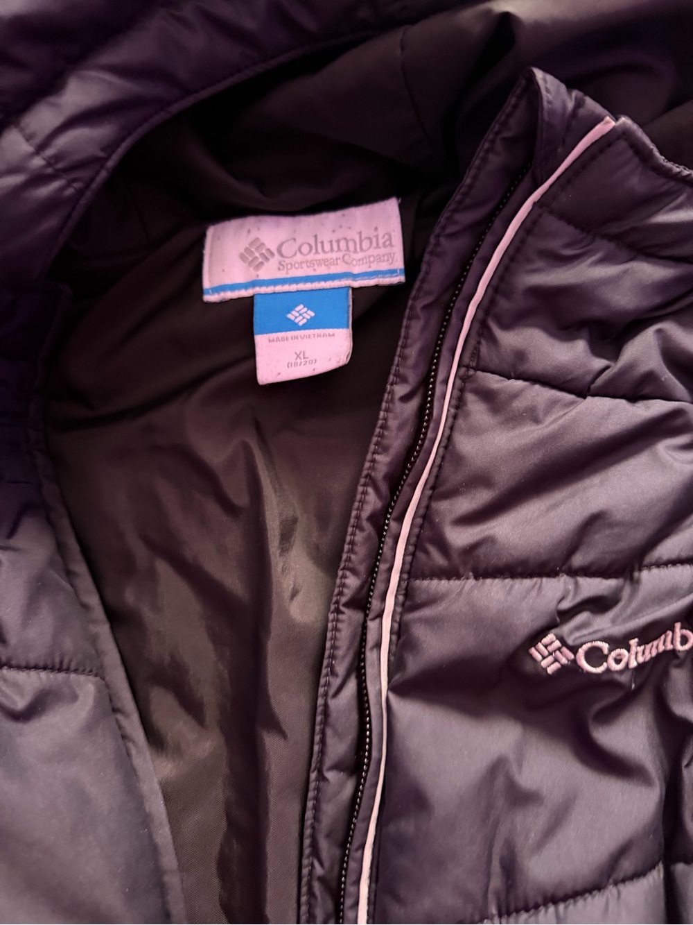 Columbia Women's Navy Puffer Jacket with Light Pink Piping